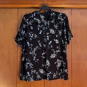 ⭐️Printed collared shirt.  Size 2X